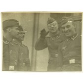 Luftwaffe Flak men. Iron cross and Flakkampfabzeichen